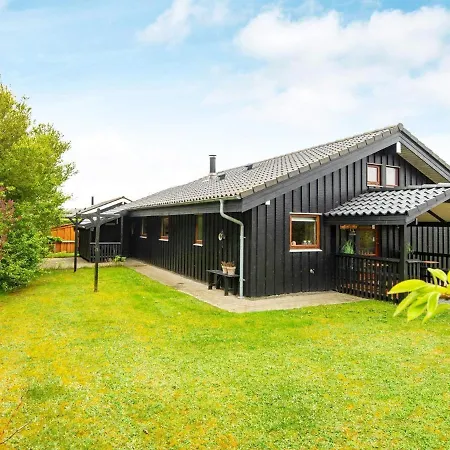 Four-bedroom Holiday In Hemmet 5 Tatil Evi